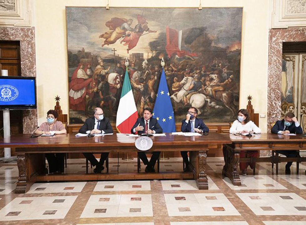 Coronavirus Italia: mascherina e distanziamento fino al 7 settembre