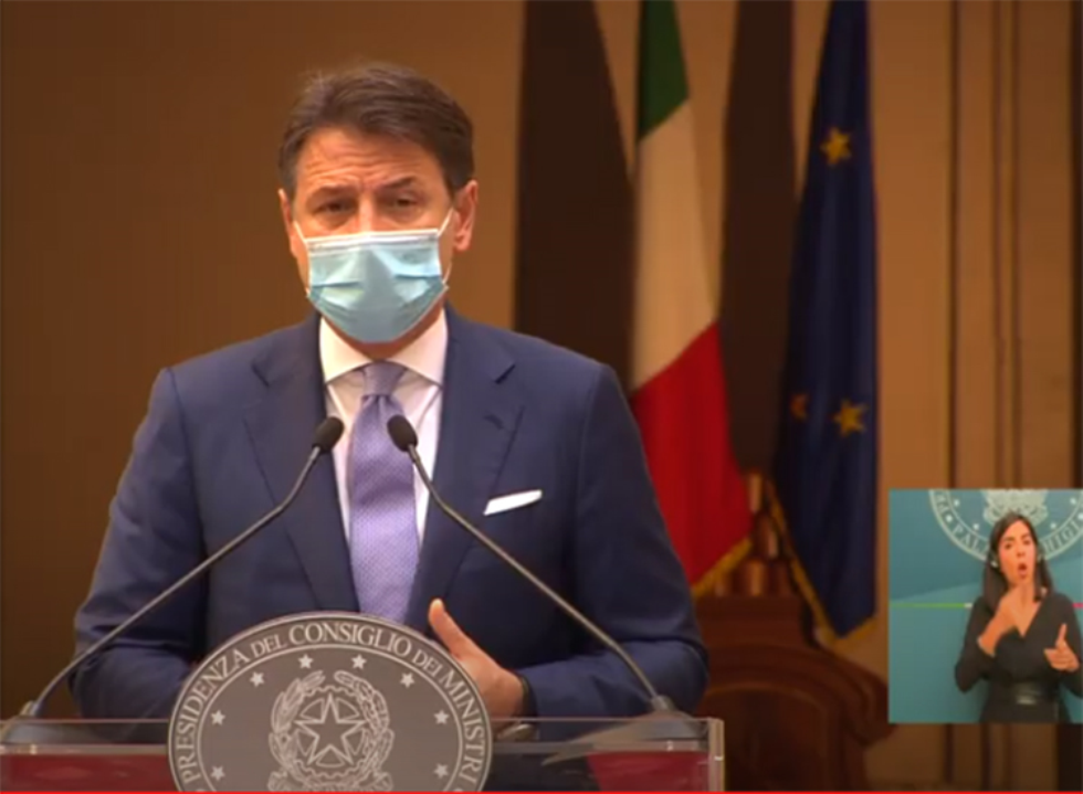 Dpcm 24 ottobre 2020: bar e ristoranti chiudono alle 18. Chiuse palestre e piscine
