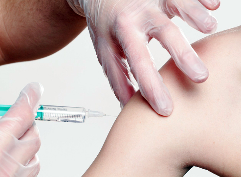 Campagna vaccinale contro l’influenza in Lombardia: gratis per chi ha più di 65 anni 