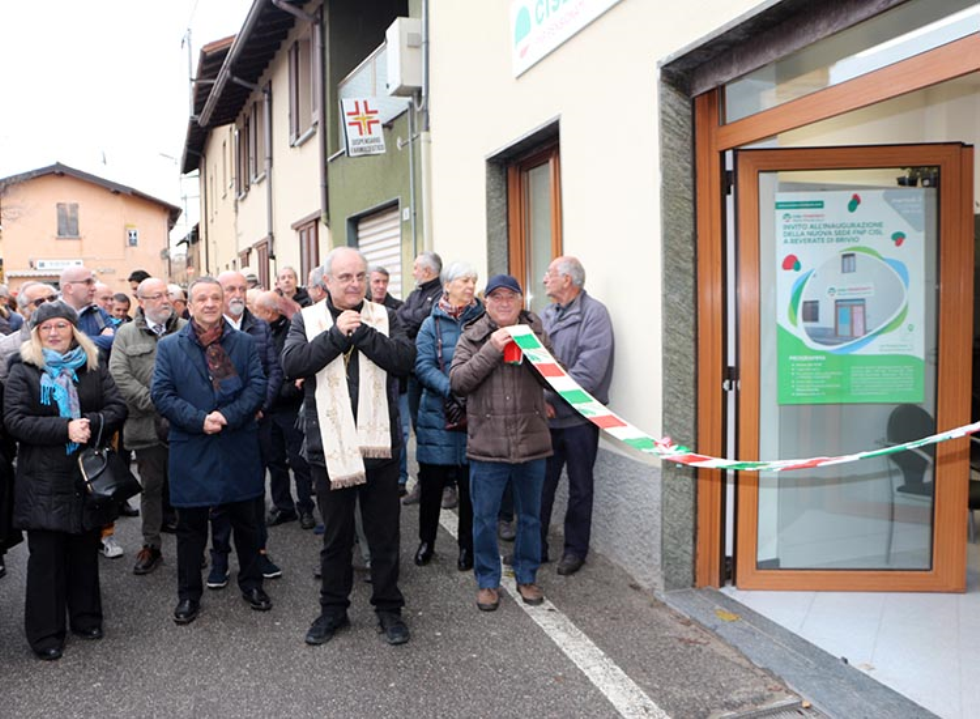 Beverate, benedizione della nuova sede Fnp Cisl